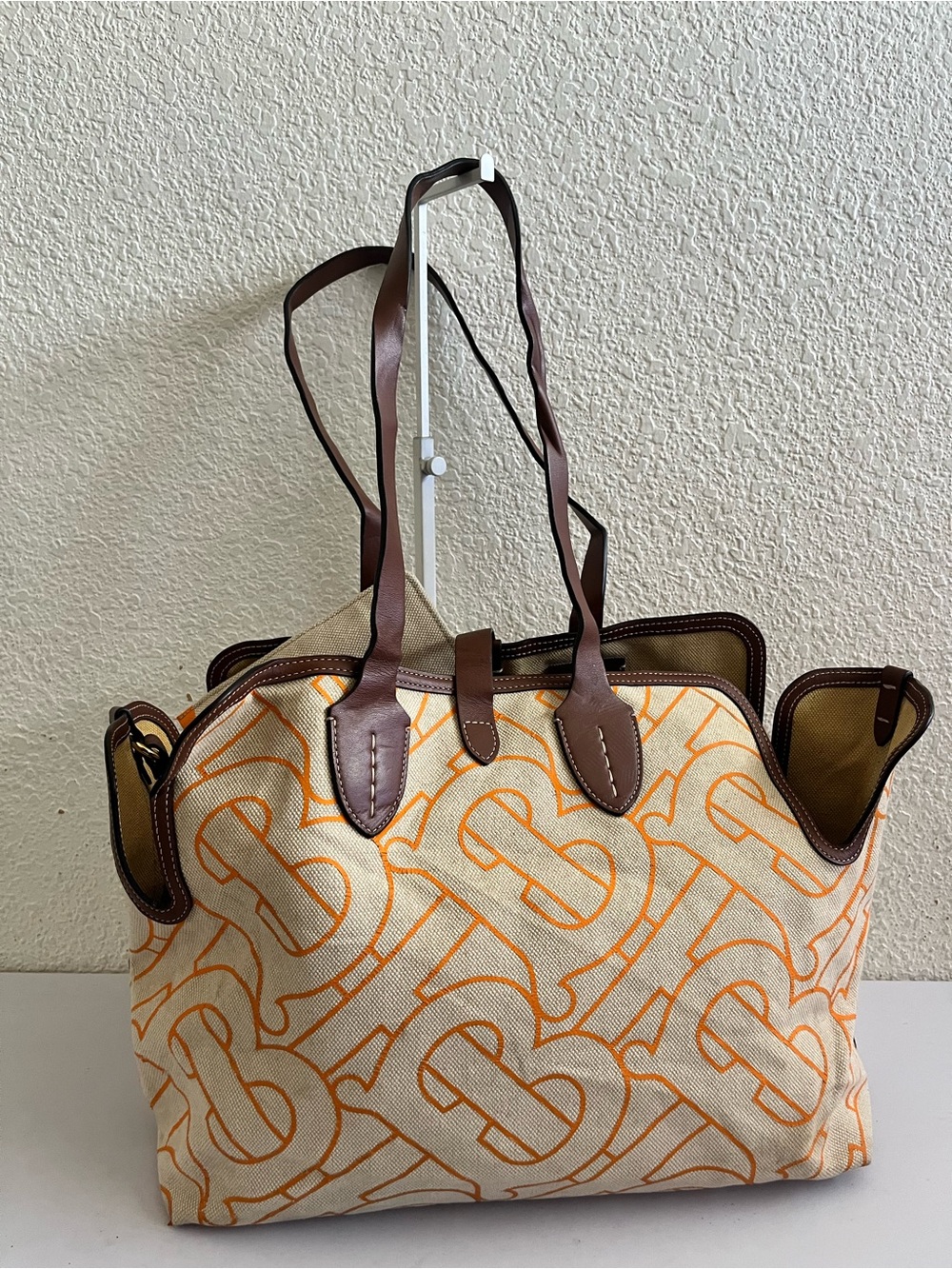 Burberry TB canvas tote bag - Picture 4 of 15